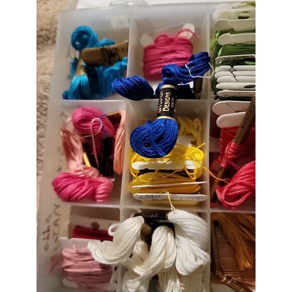 Embroidery Thread Lot Of Over 70 8.0m Star Six Amer-strand Majesty - Picture 2 of 8